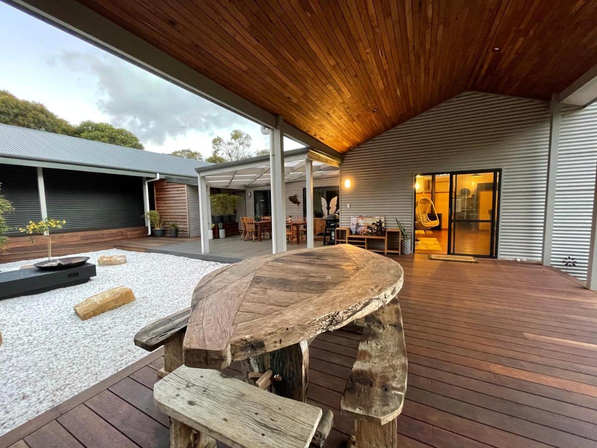 Grape Juice Retreat Rustic Romantic Gateway 5Mins To Beaches & Town Margaret River ภายนอก รูปภาพ