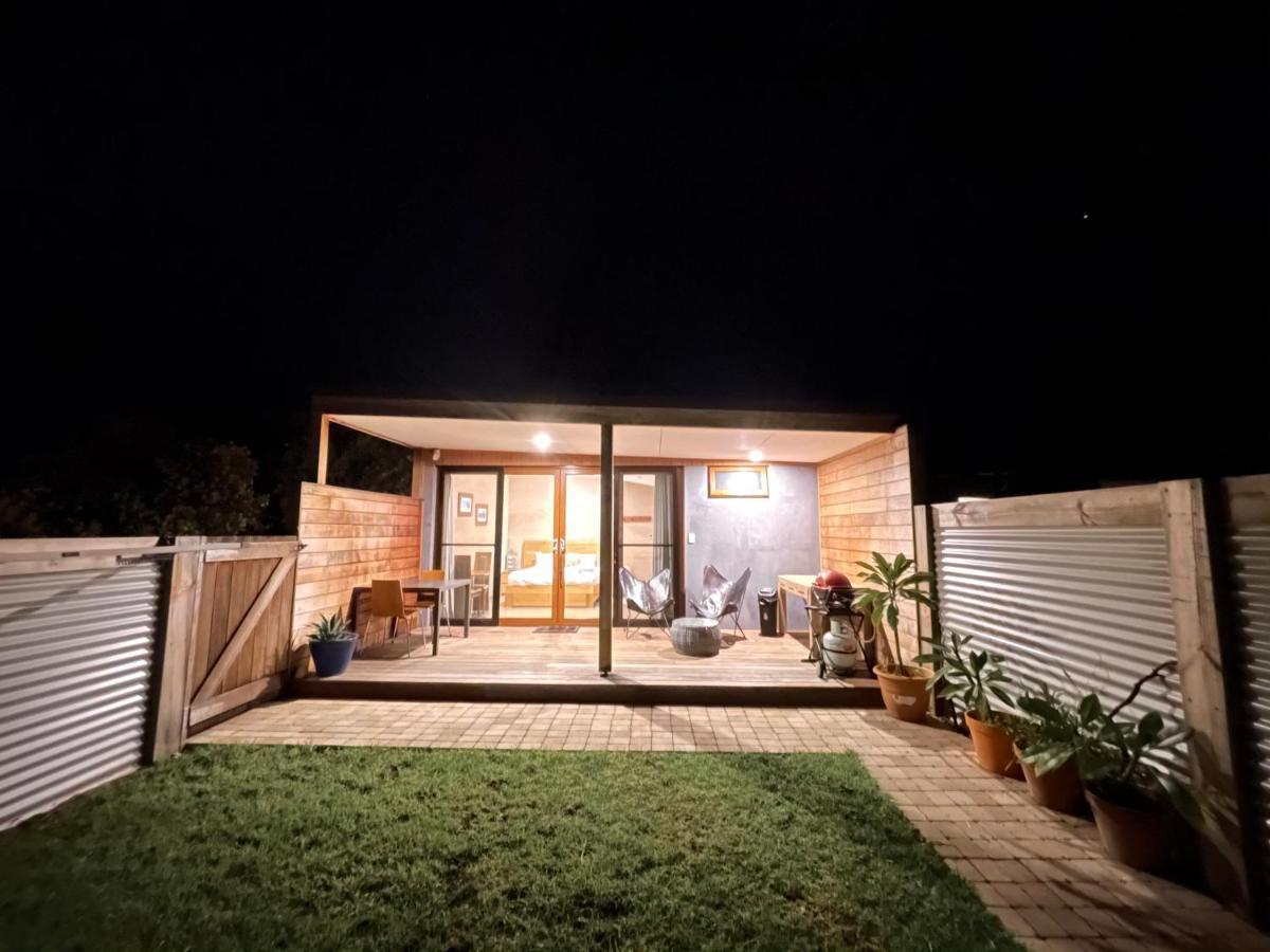Grape Juice Retreat Rustic Romantic Gateway 5Mins To Beaches & Town Margaret River ภายนอก รูปภาพ