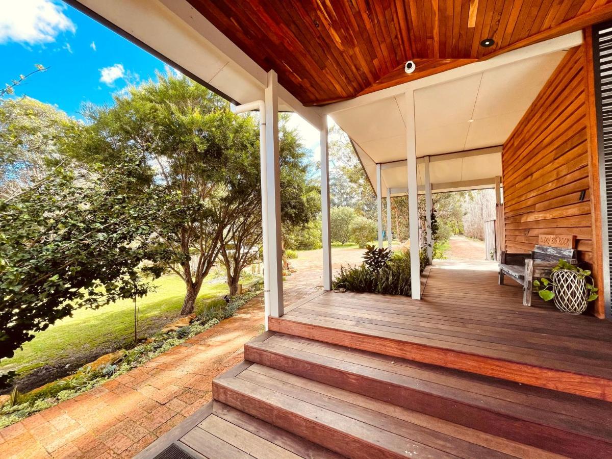 Grape Juice Retreat Rustic Romantic Gateway 5Mins To Beaches & Town Margaret River ภายนอก รูปภาพ