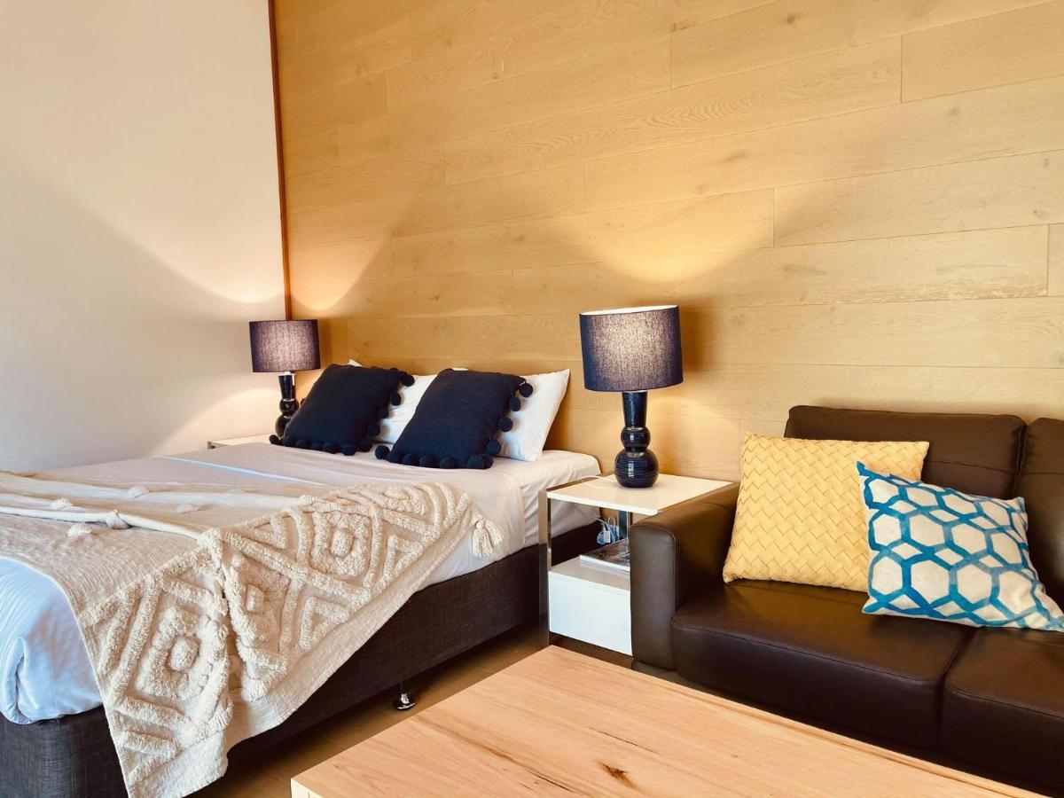 Grape Juice Retreat Rustic Romantic Gateway 5Mins To Beaches & Town Margaret River ภายนอก รูปภาพ