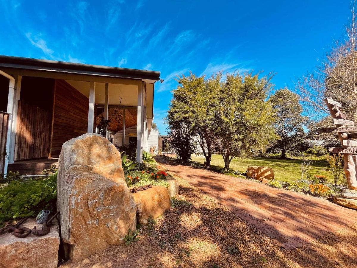 Grape Juice Retreat Rustic Romantic Gateway 5Mins To Beaches & Town Margaret River ภายนอก รูปภาพ