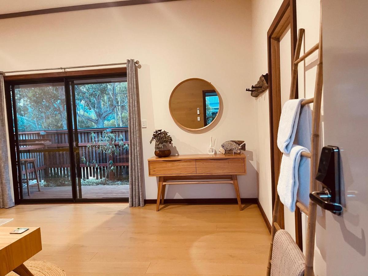 Grape Juice Retreat Rustic Romantic Gateway 5Mins To Beaches & Town Margaret River ภายนอก รูปภาพ