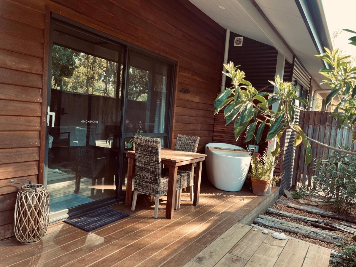 Grape Juice Retreat Rustic Romantic Gateway 5Mins To Beaches & Town Margaret River ภายนอก รูปภาพ