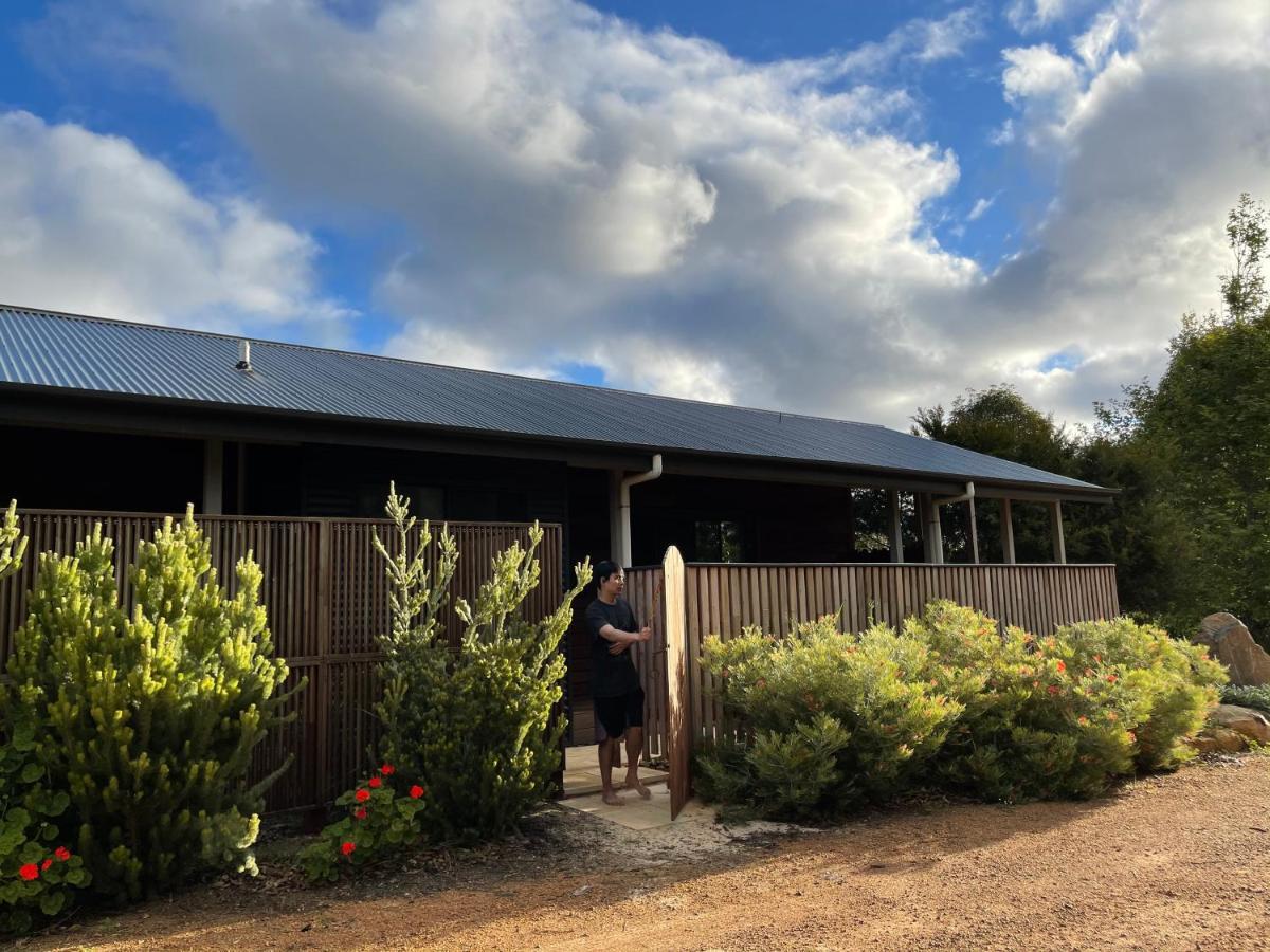 Grape Juice Retreat Rustic Romantic Gateway 5Mins To Beaches & Town Margaret River ภายนอก รูปภาพ