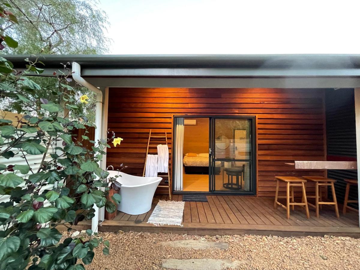 Grape Juice Retreat Rustic Romantic Gateway 5Mins To Beaches & Town Margaret River ภายนอก รูปภาพ