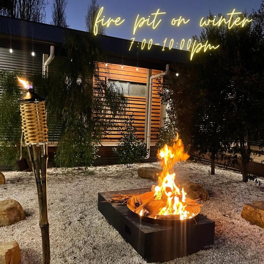 Grape Juice Retreat Rustic Romantic Gateway 5Mins To Beaches & Town Margaret River ภายนอก รูปภาพ