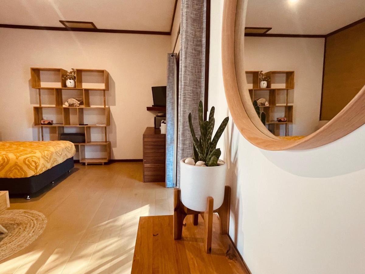 Grape Juice Retreat Rustic Romantic Gateway 5Mins To Beaches & Town Margaret River ภายนอก รูปภาพ