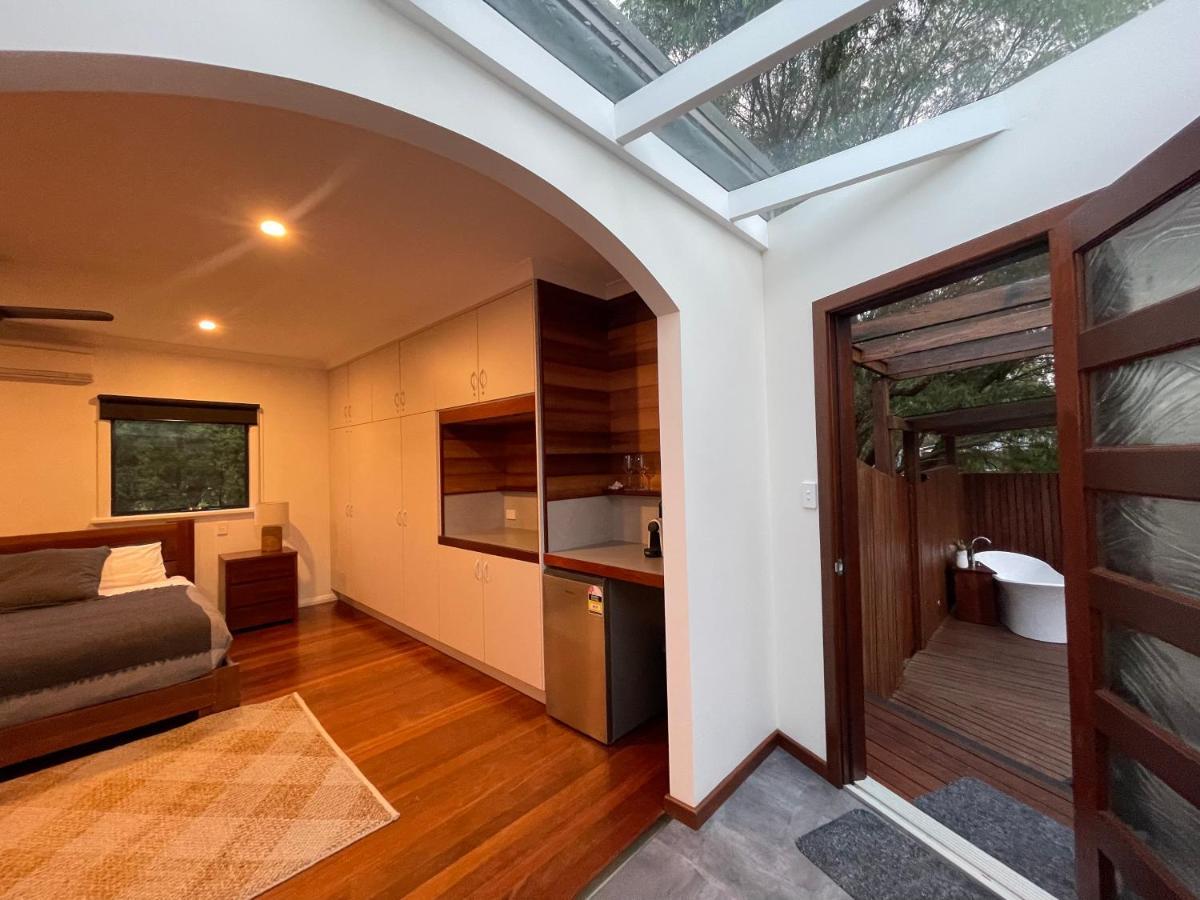 Grape Juice Retreat Rustic Romantic Gateway 5Mins To Beaches & Town Margaret River ภายนอก รูปภาพ